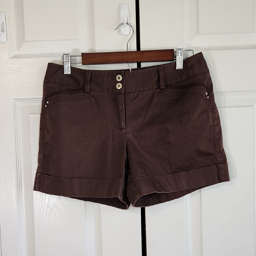 White House Black Market Brown‎ Super Soft Shorts Size 6 Neutral Granola Girl